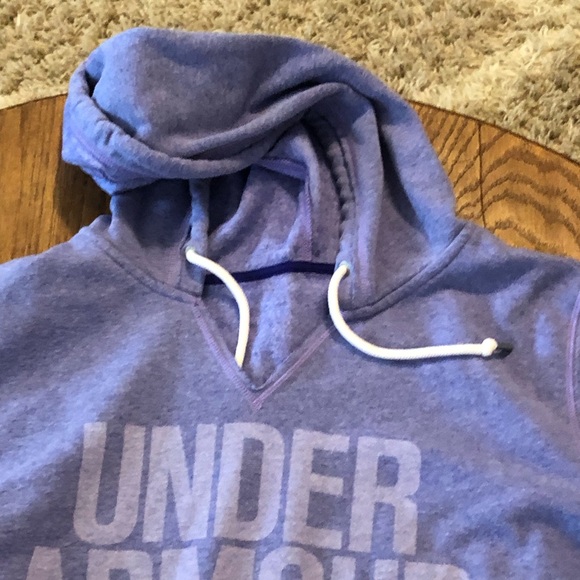 Under Armour Women’s Sweatshirt Size Medium, Light Purple Hoodie. - Picture 5 of 7